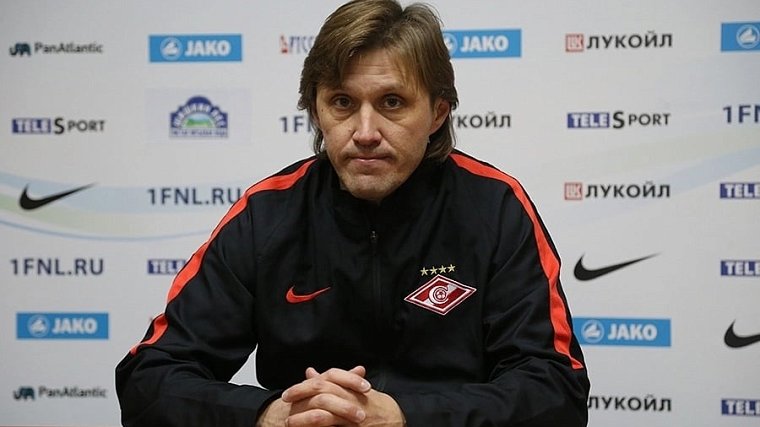 Бывший тренер «Спартака-2» Бушманов заявил, что клубам РПЛ стоит ориентироваться на «Зенит» - фото