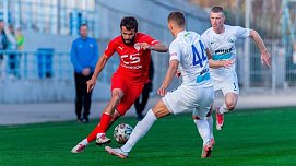 Глава Крымского футбольного союза призвал не обсуждать вопрос интеграции местных клубов в российский футбол - фото