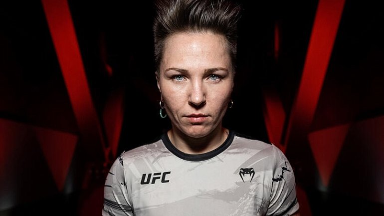 Россиянка ворвалась в UFC с победы болевым приемом: «Я знала, что просто буду месить» - фото