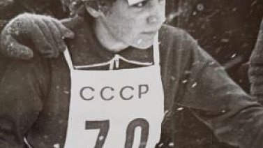 Росла в интернате, выиграла Олимпиаду и пропустила чемпионат мира из-за доноса в КГБ – история олимпийской чемпионки по лыжам - фото