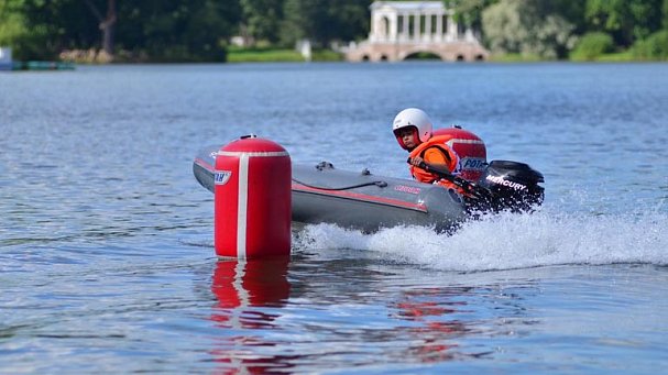 В Петербурге стартует сезон в водно-моторном спорте - фото