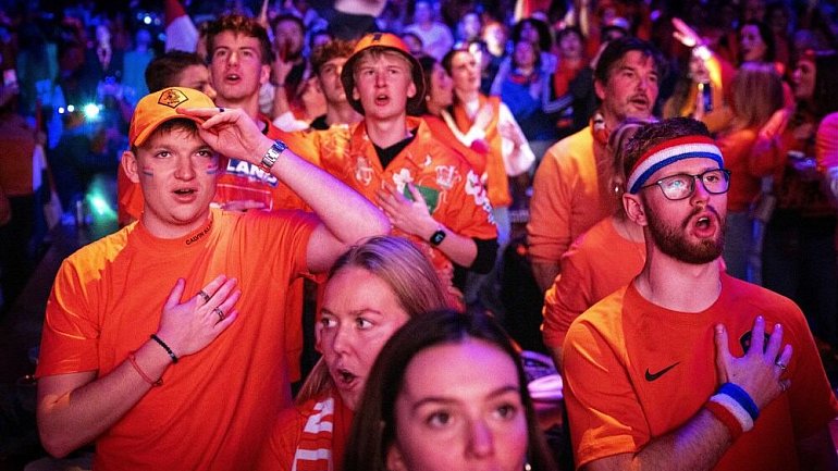 Фанат «Фейенорда»: Если правительство Нидерландов решит ввести Fan ID, это может плохо закончиться - фото