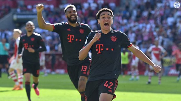 «Бавария» стала чемпионом Германии в 11 раз подряд - фото