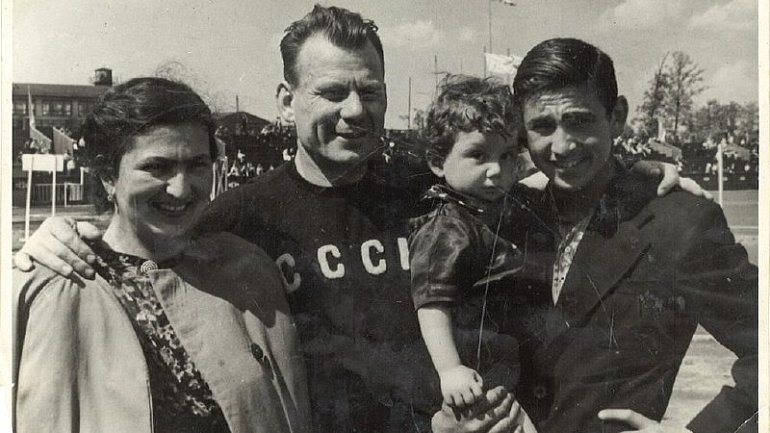 Его от репрессий спас Калинин, а он пережил блокаду и заложил основы советского метания молота – история Шехтеля - фото