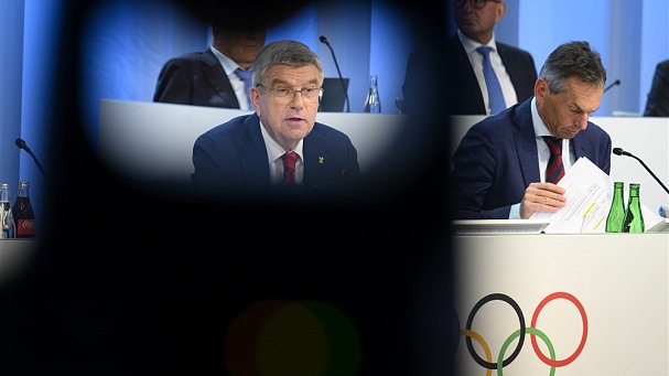 «Нас должны отстранить, а не мы должны бойкотировать Олимпиаду»: в России отреагировали на решение МОК лишить признания IBA - фото