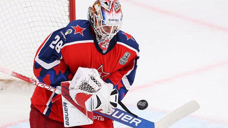 Заместитель комиссара НХЛ подтвердил, что у Федотова есть действующий контракт с «Филадельфией» на сезон-2023/24 - фото