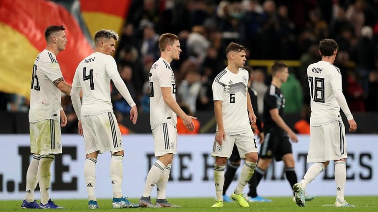 От Аргентины до Аргентины. Почему сборная Германии впервые сыграла без чемпионов мира - фото