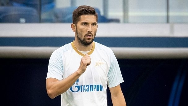 ЦСКА может приобрести полузащитника «Зенита» Сутормина - фото