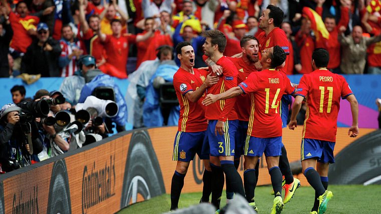 Испания победила Бельгию - фото
