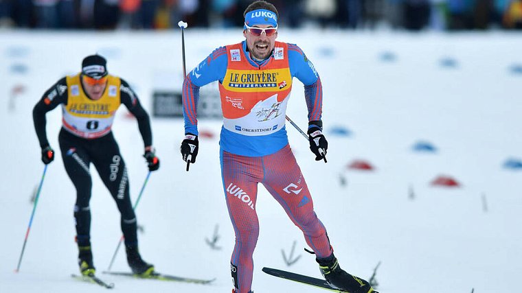Устюгов завоевал серебро в гонке свободным стилем на 50 км - фото