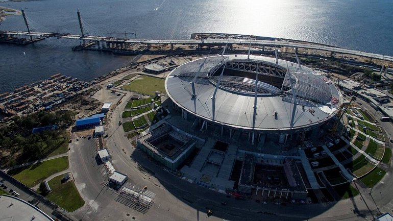 Митрофанов рассказал, сколько на самом деле болельщиков было на открытии стадиона «Санкт-Петербург» - фото