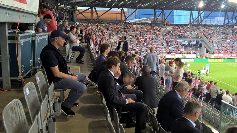 Моуринью присутствует на матче Австрия - Россия - фото