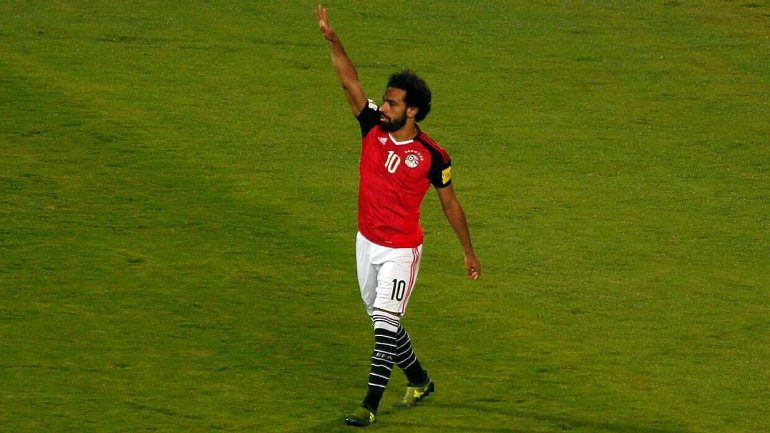 Салах в составе сборной Египта приземлился в Грозном - фото