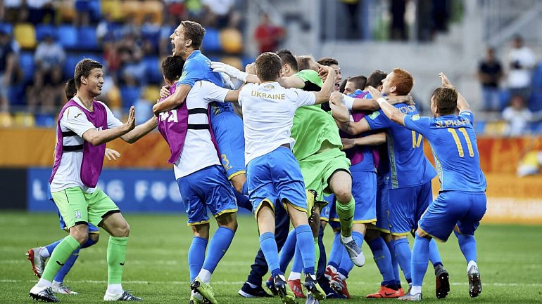 В Италии недовольны тем, как Украина вышла в финал молодежного ЧМ. Известный журналист назвал это «позором» - фото