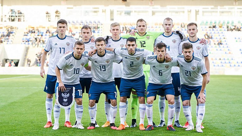 Стал известен состав молодежной сборной России на Евро-2021. Главная звезда команды не попала в заявку - фото