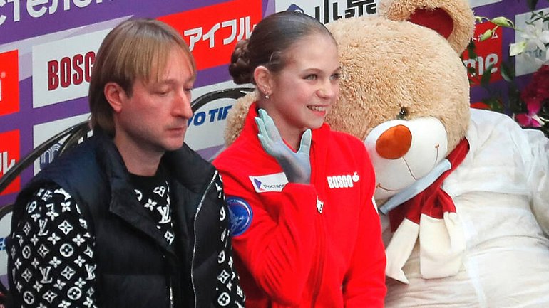 Тарасова считает, что Трусова должна была прыгать тройной аксель в короткой программе - фото