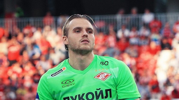 В «Спартаке» сообщили, что вратарь Максименко заболел вирусной инфекцией - фото