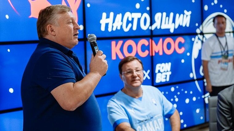 Фильцов рассказал об интересе «Челси» к тренеру «Крыльев Советов» Осинькину - фото