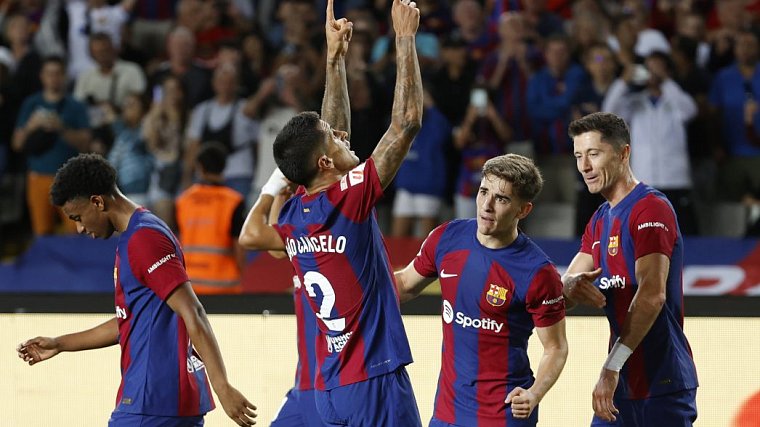«Барселона» может быть исключена из еврокубков за подкуп испанских судей - фото