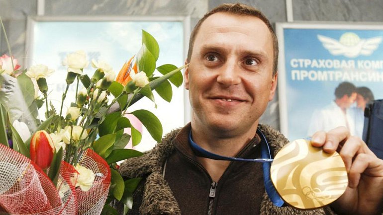 Олимпийский чемпион Ванкувера продает медали, чтобы помочь близкому человеку - фото
