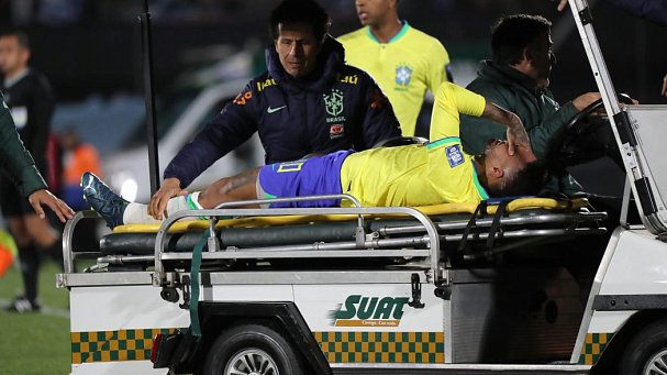 Доктор сборной Бразилии рассказал о степени сложности травмы Неймара - фото