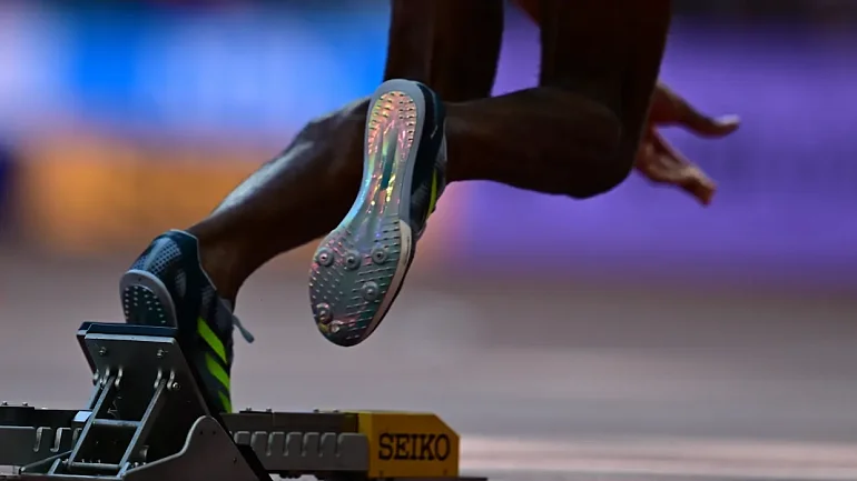 Легкая атлетика: Вице-чемпион Олимпиады пожизненно отстранен от работы - фото