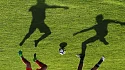 В Чехии футболисты получили 16 желтых карточек за минуту - фото