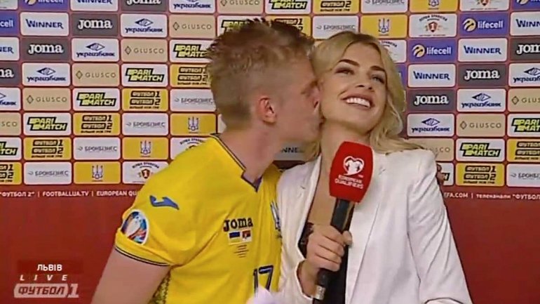 Зинченко завоевал еще один «трофей» – в лице журналистки, которую поцеловал в прямом эфире - фото