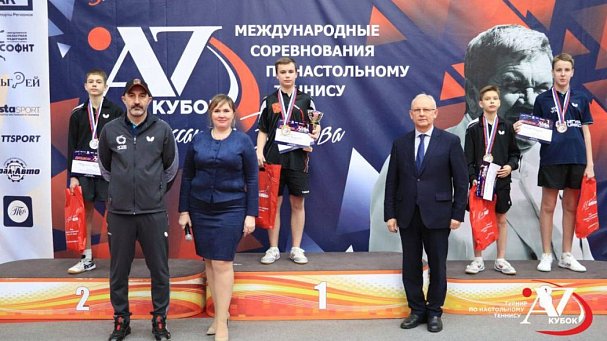 Петербуржец отличился на международном турнире по настольному теннису - фото