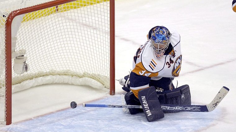 Сорокин помог «Айлендерс» одолеть «Кингз». Гавриков сыграл 300-й матч в НХЛ - фото