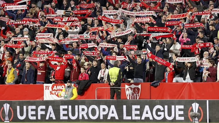Клас-Ян Хунтелар: «В четвертьфинале Лиги Европы не будет легких соперников» - фото