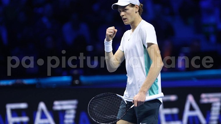 Медведев проиграл Синнеру в финале Australian Open, ведя 2:0 по сетам - фото
