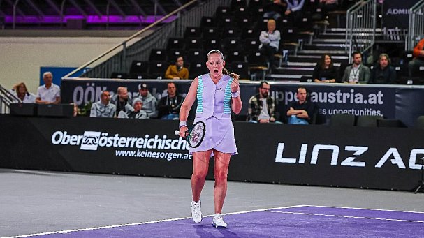 Александрова проиграла Остапенко в финале турнира в Линце - фото