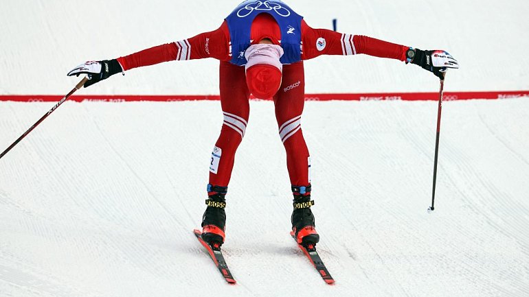 Большунов выиграл скиатлон и стал двукратным чемпионом Спартакиады - фото