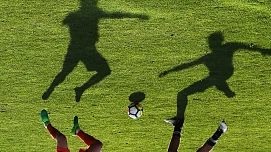 «Малага» отправила четыре мяча в ворота «Гранады» - фото