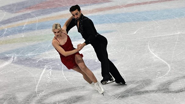 Степанова и Букин выиграли Спартакиаду в танцах на льду - фото