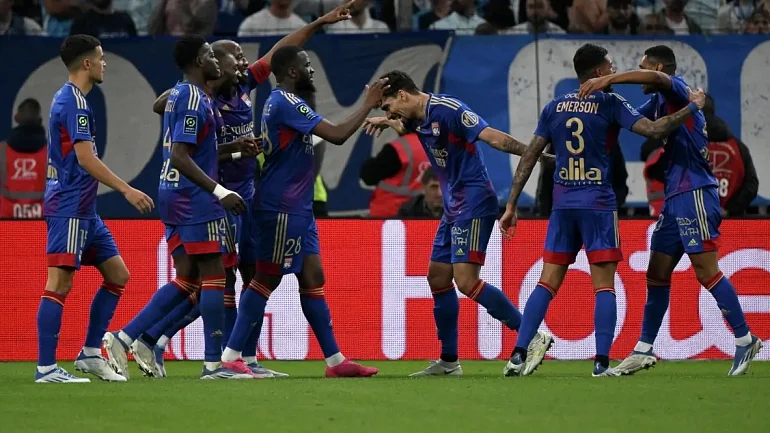 «Ланс» в дополнительное время одолел «Лион» в Кубке Франции - фото