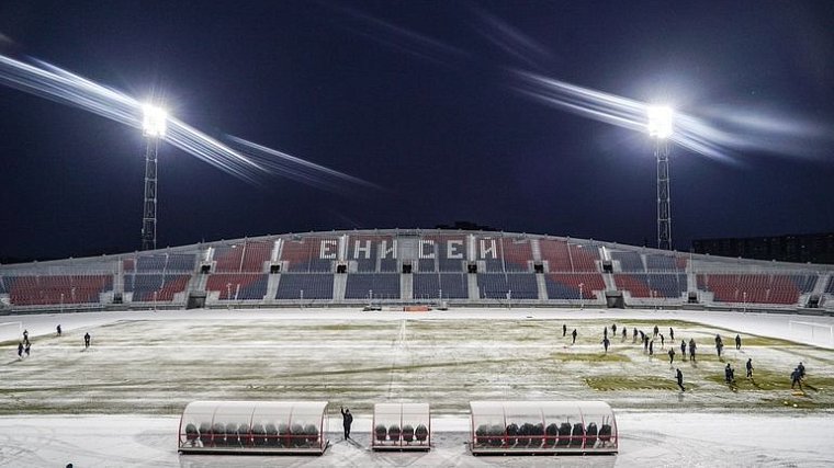 «Это позорище российского футбола!» Защитник «Ахмата» рассказал об игре в Красноярске - фото